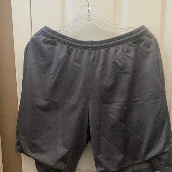 MEN’S champion shorts medium - Picture 1 of 4